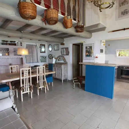Holiday home Alt'aria